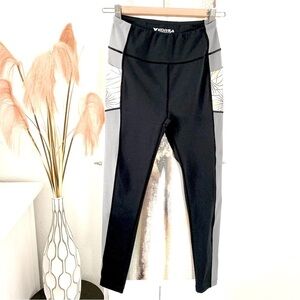 Women's KORSA Road Runner Legend 7/8 Race Tight Black Gray  Size Small